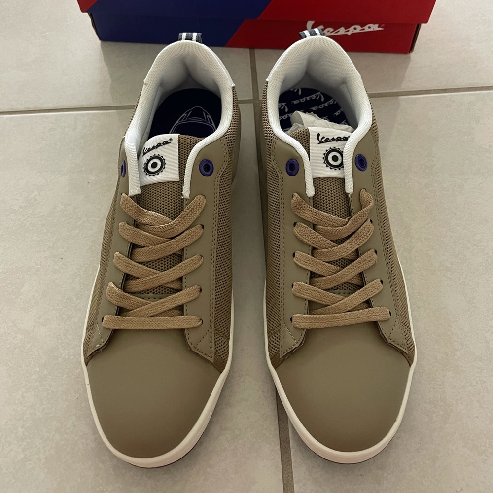New Vespa Freccia Trainer Men’s Shoes size 9 U.S